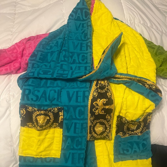 Versace Multicolor Baroque Robe - Picture 5 of 5